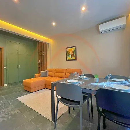 Luxury Downtown Dream Parking Apartmán